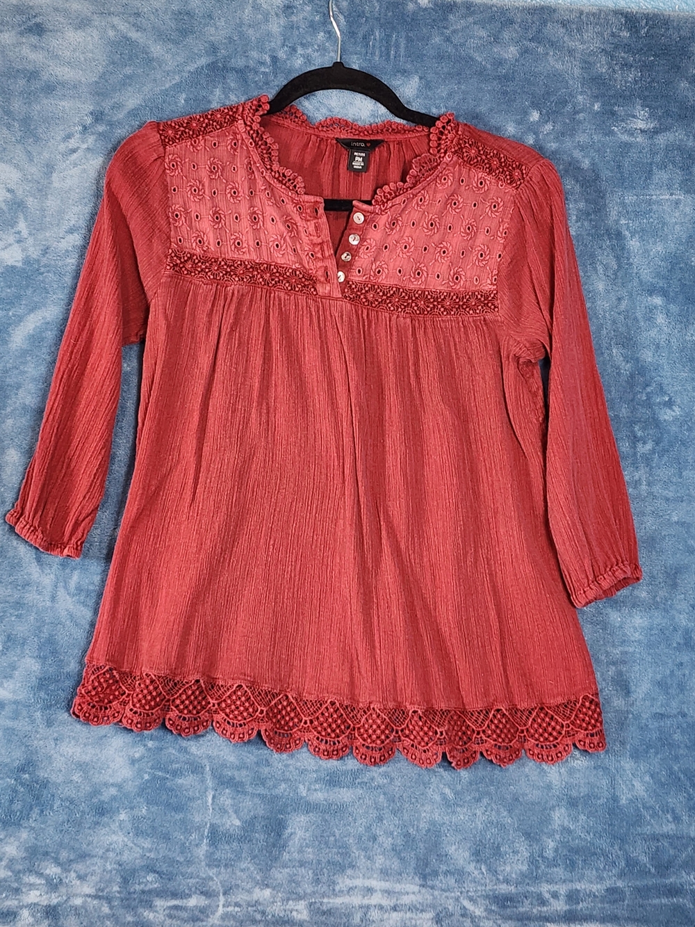 intro. Maroon Eyelet Tunic with Crochet Trim